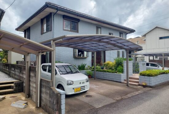平和台大橋近くのハウスメーカー造の２世帯住宅