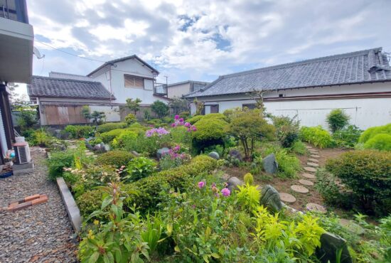 平和台大橋近くのハウスメーカー造の２世帯住宅