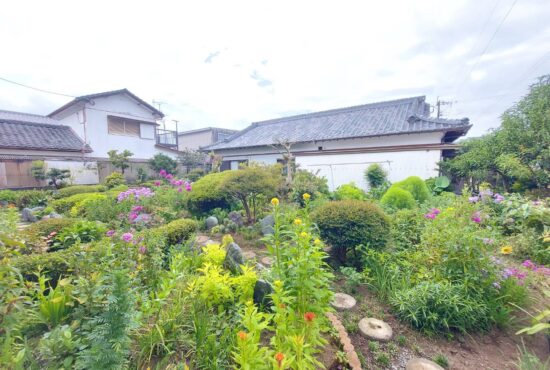 平和台大橋近くのハウスメーカー造の２世帯住宅
